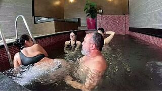 A lot of debauchery in the motel pool, me and 2 allies with Binho Ted.