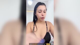 Espuleta Maia Talking About Life