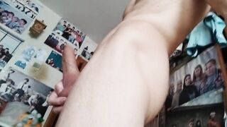 Large muscle dick swears and cums very hard