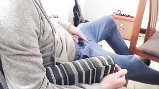 Playing with his rod, that guy finishes well.