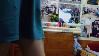 Twat hunter showed his built body and nice-looking cock