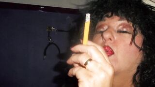 SMOKIN' BITCH MOVIE SCENES 007