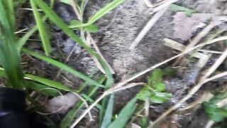 See Jon Arteen's butt in the behind-the-scenes replay as the twink cleans up the cum after this chab ejaculated outdoors
