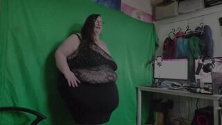 SSBBW Carnal Movements and Disrobe