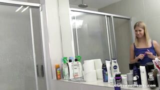 Alluring Violette Masturbation
