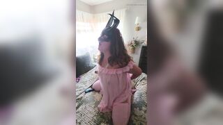 Scarlett's Double Penetration Sextoy Ride with Leather Masks