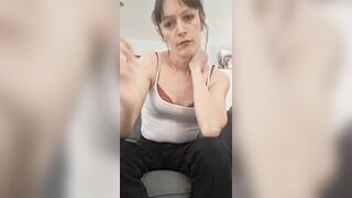 Smokin' fetish and obscene feet