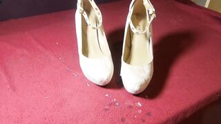 Large JIZZ FLOW on Hot JUST FAB plateau pumps