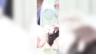 Getting to the Center of That Creamy Chewy Cunt