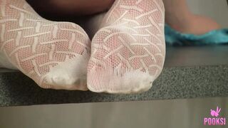 Amira S's Fingers Her Oiled Rock hard Twat Until It Gapes Wide!
