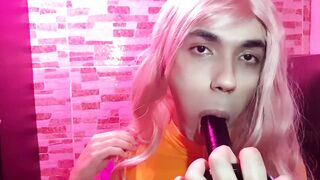 DROOLING SALIVA ALL OVER THE LARGE VIBRATOR