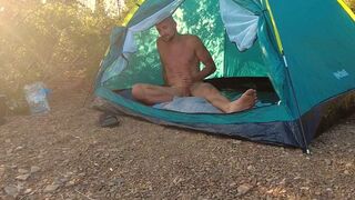 We had a picnic whilst out hiking and had sex—this guy was pounding my butthole hard