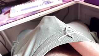 HAWT Stud CUMMING in Sweatpants!