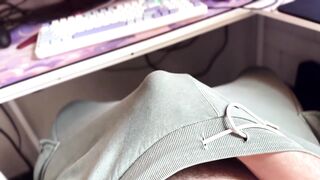 HAWT Stud CUMMING in Sweatpants!