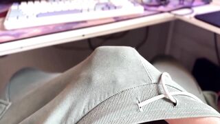 HAWT Stud CUMMING in Sweatpants!