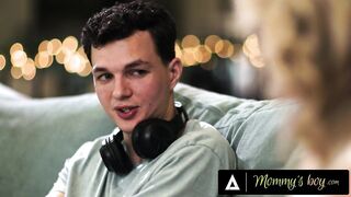 MAMMA'S MALE - Breasty mother I'd like to fuck Rachael Cavalli Is turned On after Catching Sex Junkie Stepson Masturbating