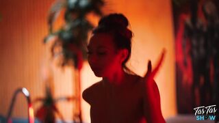The Frantic and Almost all Difficult Sex Poses U’ve Ever Seen - U’re Not Willing!