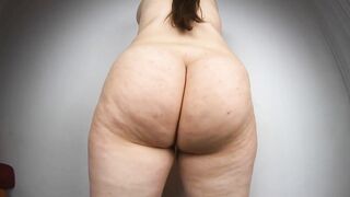 Large chubby booty shaken in slow motion