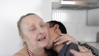 Granny catch the youthful stud