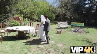 VIP4K. The groom watches as his bride gets screwed