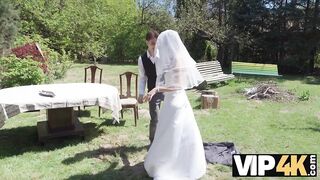 VIP4K. The groom watches as his bride gets screwed