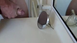 THICK WHITE RAMROD JERKS OFF TO HEAVY EJACULATION ALL OVER THE BATH MIRROR! SOLO HUNK CLIMAX