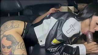 Leaving the funk party, the prostitute was screwed in the car.