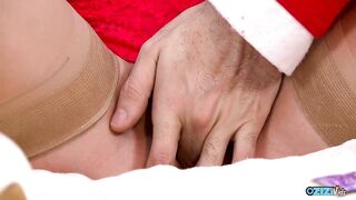 It's xmas season and that babe's with santa to chastise her for being bad