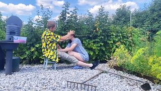 Coarse Outdoor Bang in the Garden Whilst Picking Berries