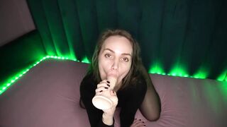Slim mother I'd like to fuck sucks her sex toy with a deepthroat along with jelly bears