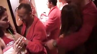 Large fuckfest in large Stepsister