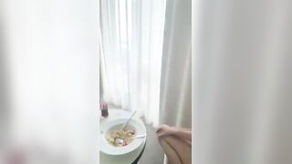I eat risotto absolutely nude
