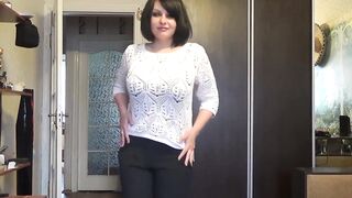 Stripping and banging my vagina with wild bang mashine JOI