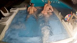 Hawt Tub Foursome Deliah Grace Jazmine Cruz