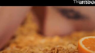 I Sucked His Wang in a Tub Full of Cereal Until This guy Came All Over My Face