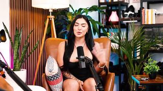 EMILY RINAUDO FUCKS TOP FAN