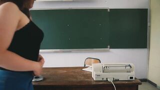 JOI ROLEPLAY - Hawt teacher gives u stroke instructions.