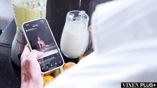 VIXENPLUS Anal Obsessed Redhead Dolly Dysons 1st Anal