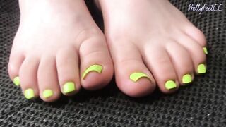 Hope U Have a fun! (NEON GREEN TOES)