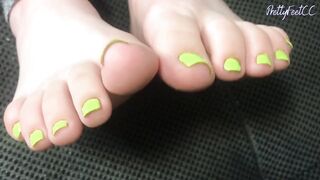 Hope U Have a fun! (NEON GREEN TOES)