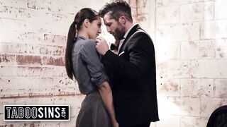 Concupiscent Secretary Finds Excuse to Bang Her Married Boss