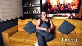mother I'd like to fuck with large melons bangs a stranger in a porn clip