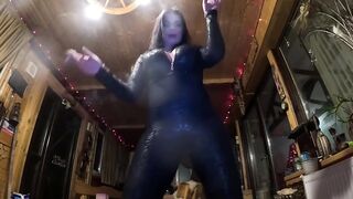 Obey My Melons Vampire Gooning JOI with Leather & Sparkling Claws