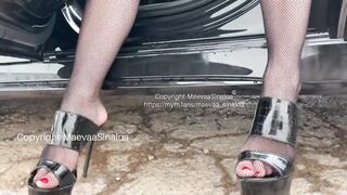 Maevaa Sinaloa - Je me fait baiser en extérieur, je squirt et il me gicle sur mes pieds - POV