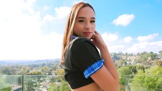 Teen Meat Dakota Tyler Shows of Her Luscious Natural Body