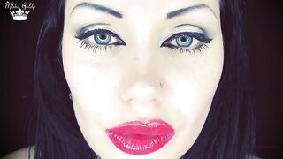 My red kisses make u cum on my face in movie scene! But this will at no time happen in real life sissy male!