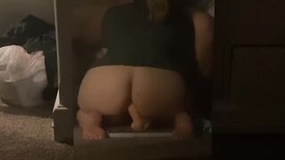 Mirror fellatio during the time that wife rides sex toy in booty
