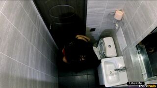 Bang in NIGHT's CLUB Water closet