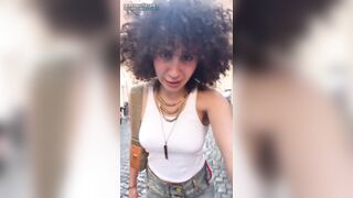 Con uno sconosciuto a Roma, sono salita sul suo motorino e sul suo cazzo! Public amatoriale