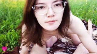 Fleshly Sex in nature with a slender hotty on a summer sunny early morning, ended with fellatio creampie